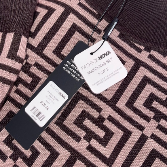 Cropped Sweater and Pant Set - Picture 2 of 9